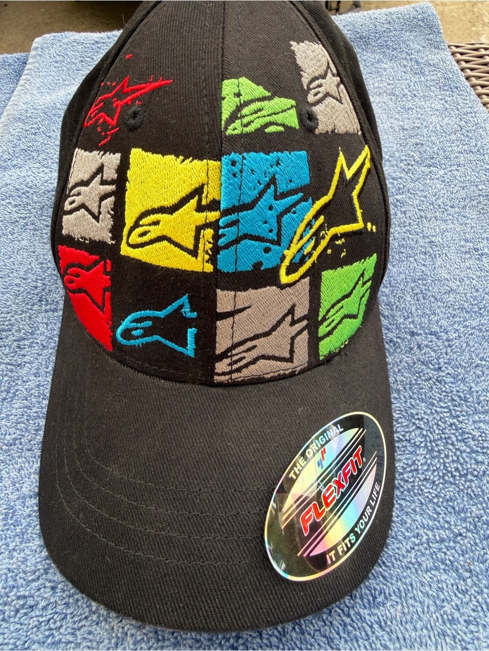 Alpinestars Black Kids Flexfit Cap with Multicolor Logo Blocks